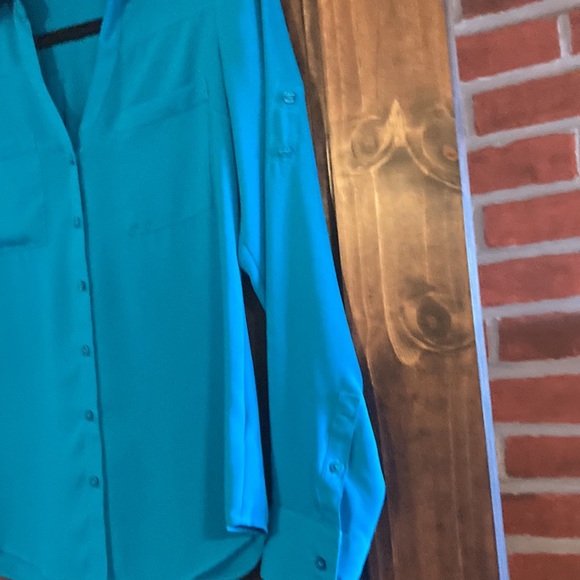 Express button-down blouse - Picture 3 of 5
